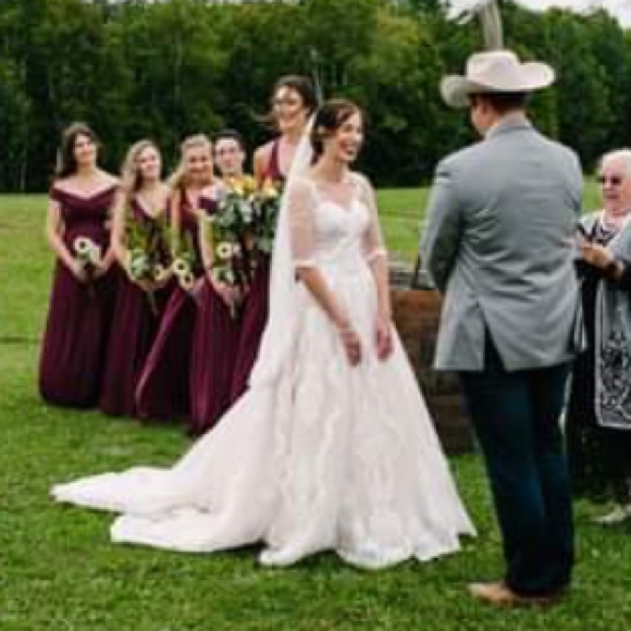 Custom โEddy Kโ lace wedding gown ๐ฐ๐ป - Picture 9 of 10